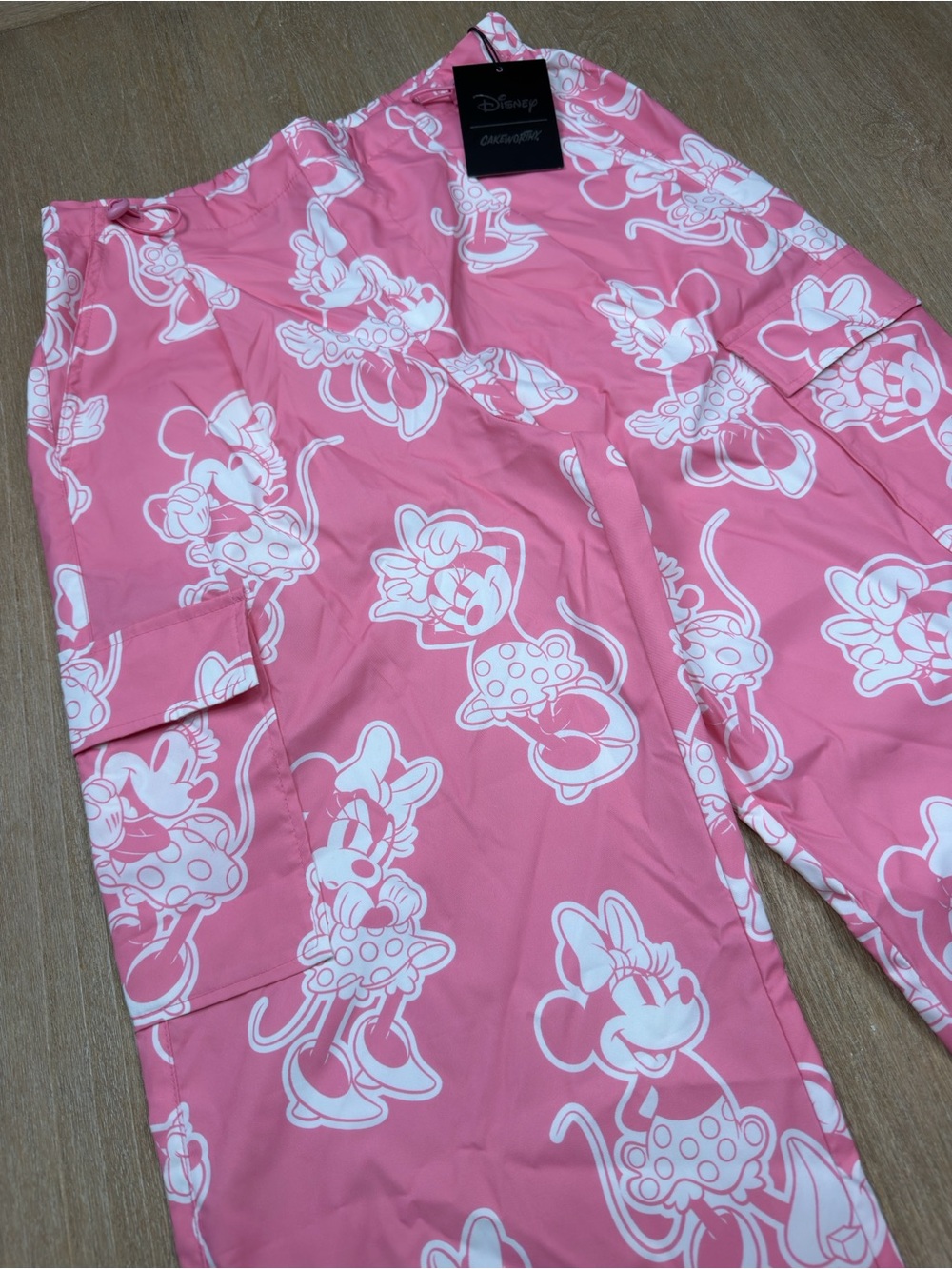 Cakeworthy Disney Minnie Mouse Wide Leg Parachute Cargo Pants Pink NWT Size M